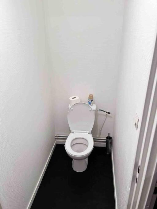 Logement Entier Chambre+Salon + Jardin & Terrasse レ・ジュリス エクステリア 写真